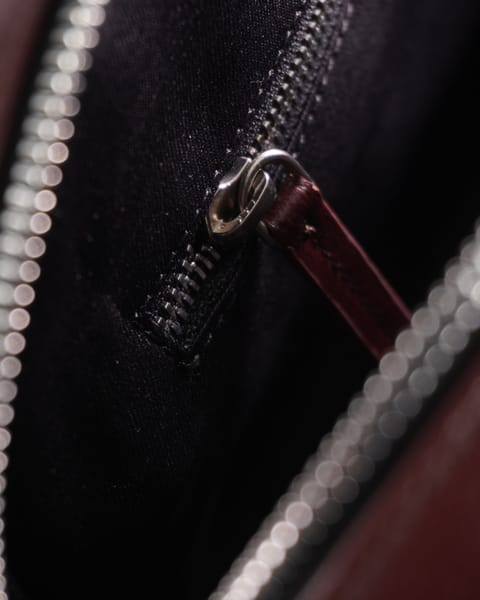 Executive Men's 100% Original Leather Large Briefcase - Rich Brown - Image 9