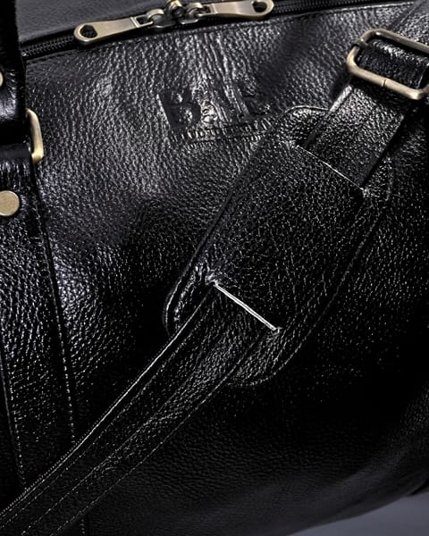 Weekender Duffle  - Original Leather Travel Bag (Black) - Image 6