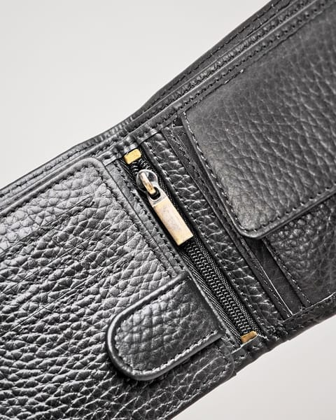 Cambridge - Men’s Original Leather Wallet (Posh Black) - Image 4