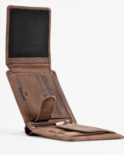 Cambridge - Men’s Original Leather Wallet (Rugged Series) - Brown - Image 4