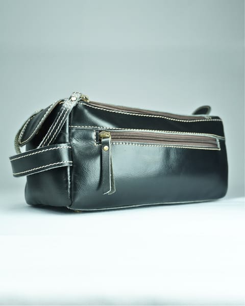 Mike - Original Leather Dopp Kit (Black) - Image 2