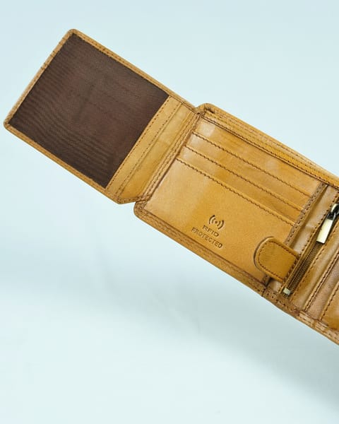 Cambridge - Men’s Original Leather Wallet (Rich Tan) - Image 5