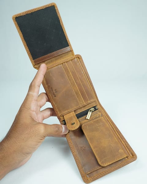 Cambridge - Men’s Original Leather Wallet (Vintage Chestnut) - Image 5