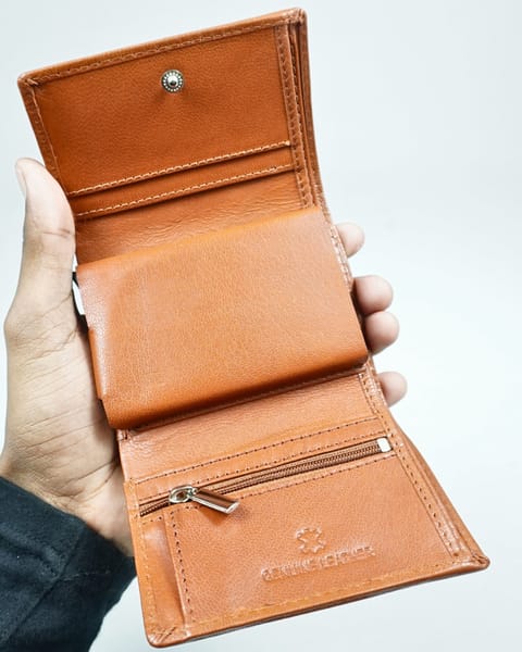 Detroit - Men’s Original Leather [Smart Card Pop UP] Wallet (Cognac) - Image 2