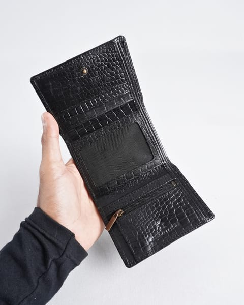 Dublin - Men’s Original Leather Trifold Wallet (Croco Black) - Image 3