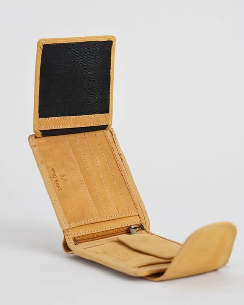 Derby - Men’s Original Leather Wallet (Rugged Tan) - Image 2