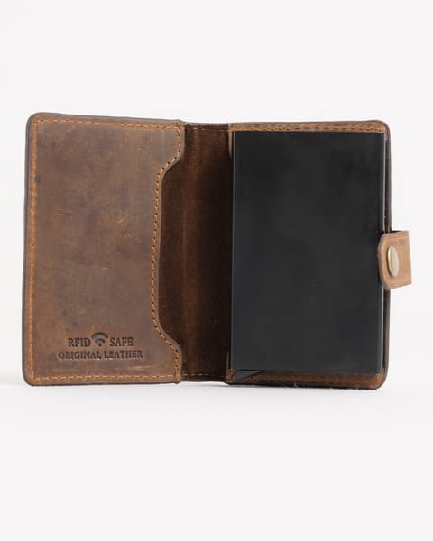 Las Vegas - Men’s Original Leather Wallet - One-Click Card Access - (Rugged Tan) - Image 5