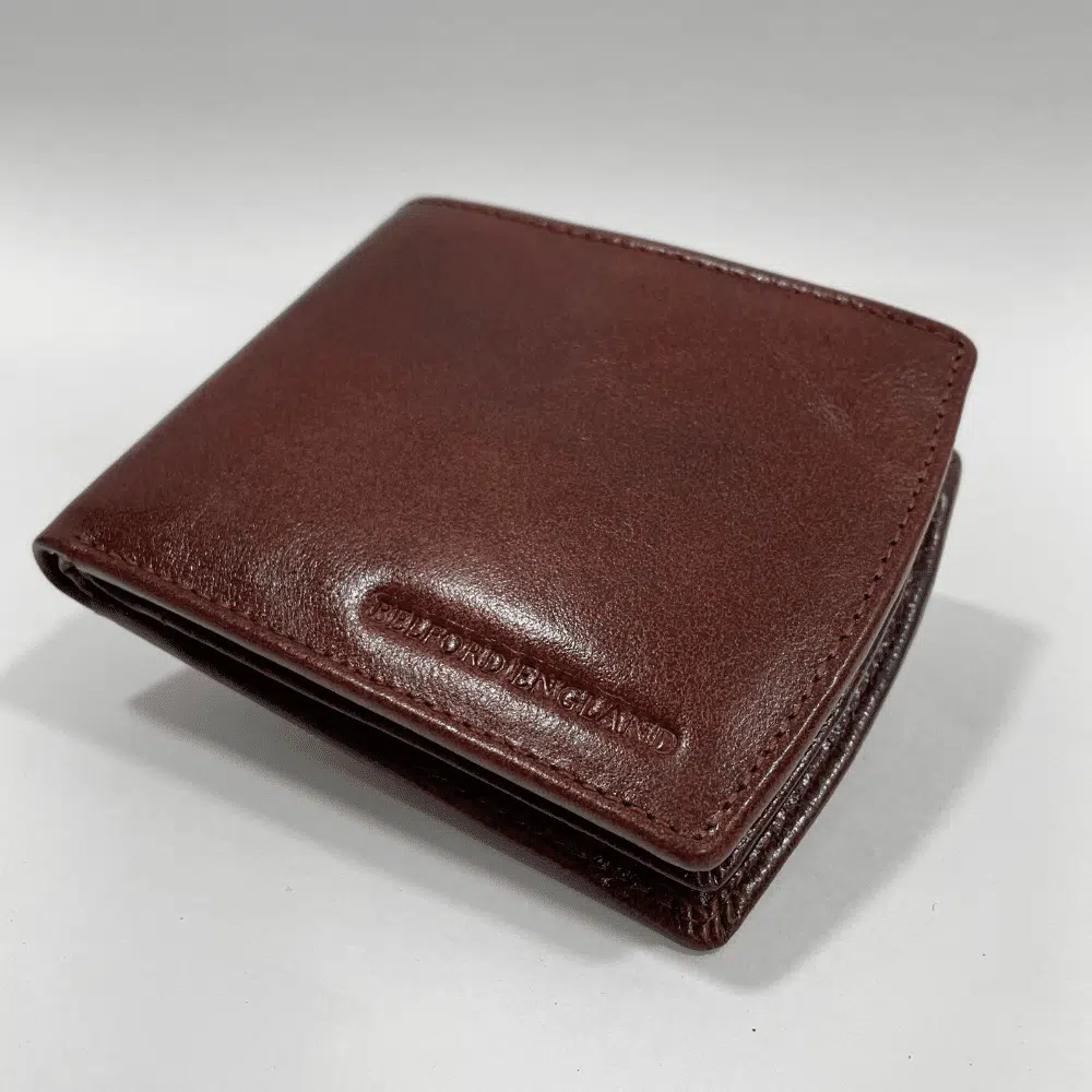 Darry - Men’s Original Leather D Shape Wallet (Brown & Cherry Blend) Darry - Men’s Original Leather D Shape Wallet (Brown & Cherry Blend)