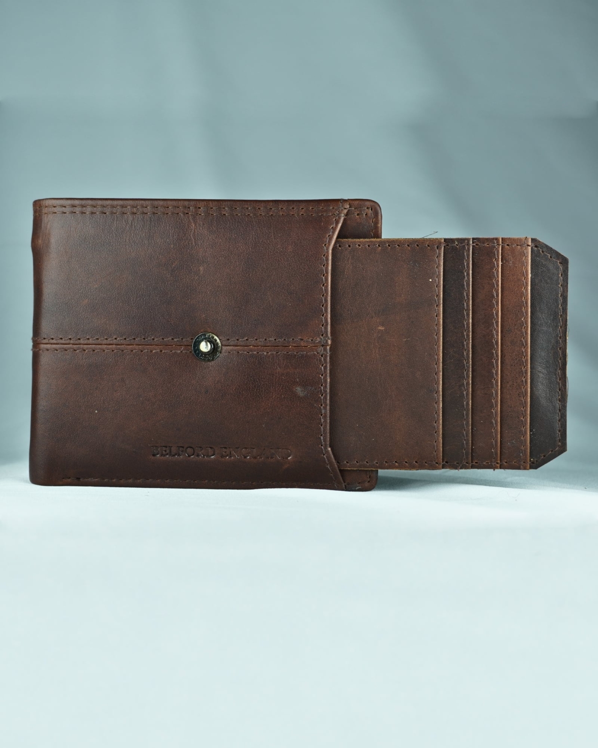 Columbus Men’s Original Leather Wallet Vintage Edition (Brown) Columbus Men’s Original Leather Wallet Vintage Edition (Brown)