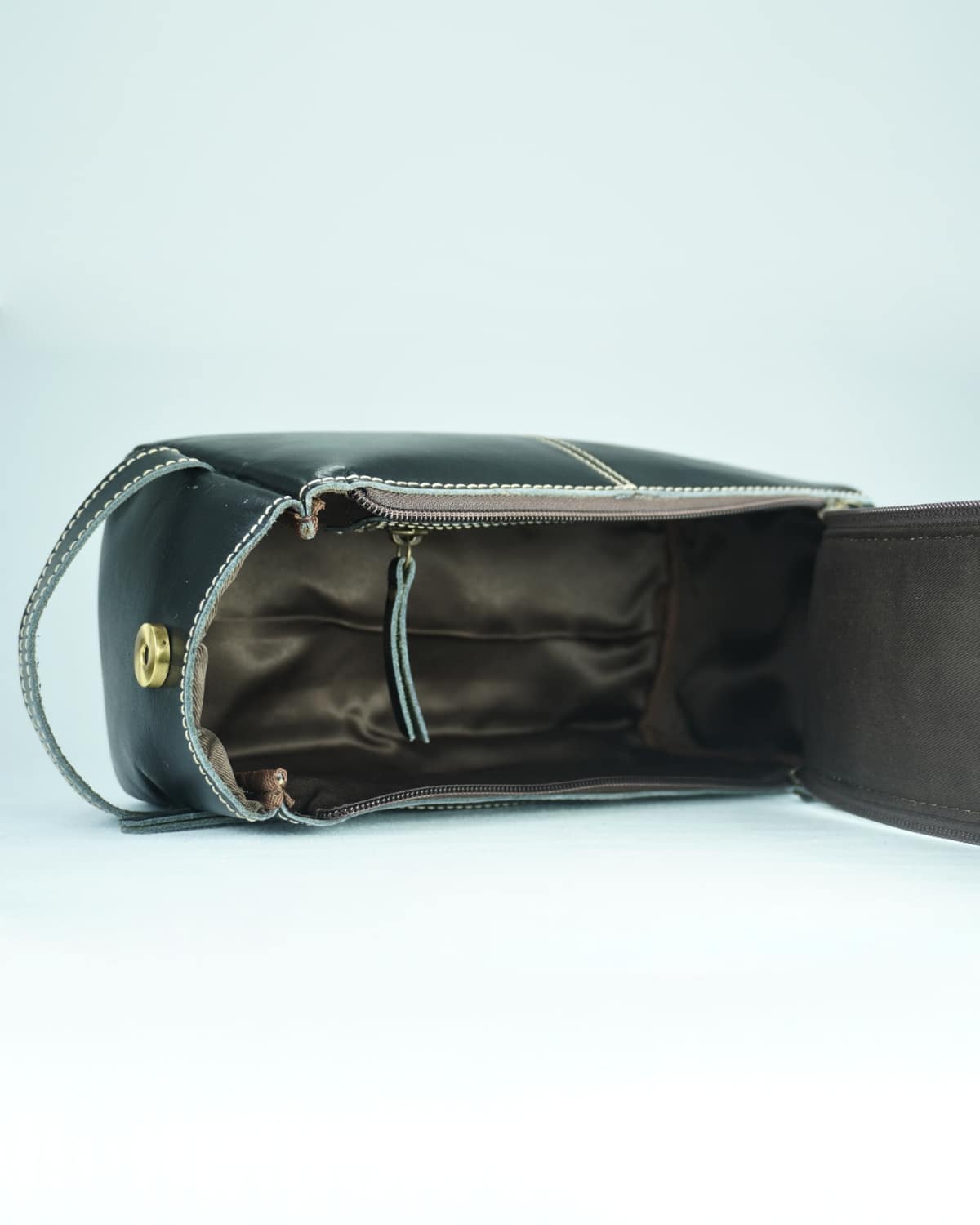 Granay - Original Leather Dopp Kit (Green) Granay - Original Leather Dopp Kit (Green)