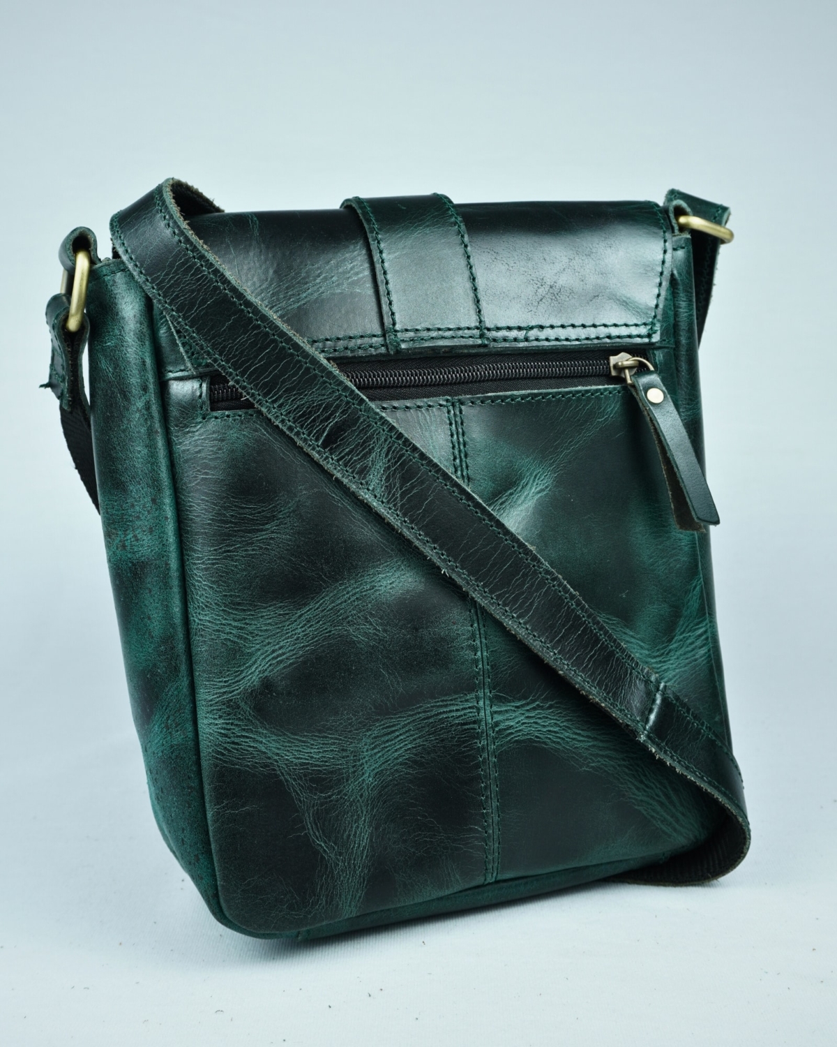 Emerald Original Leather Sling Messenger Bag (Multipurpose Bag) Emerald Original Leather Sling Messenger Bag (Multipurpose Bag)