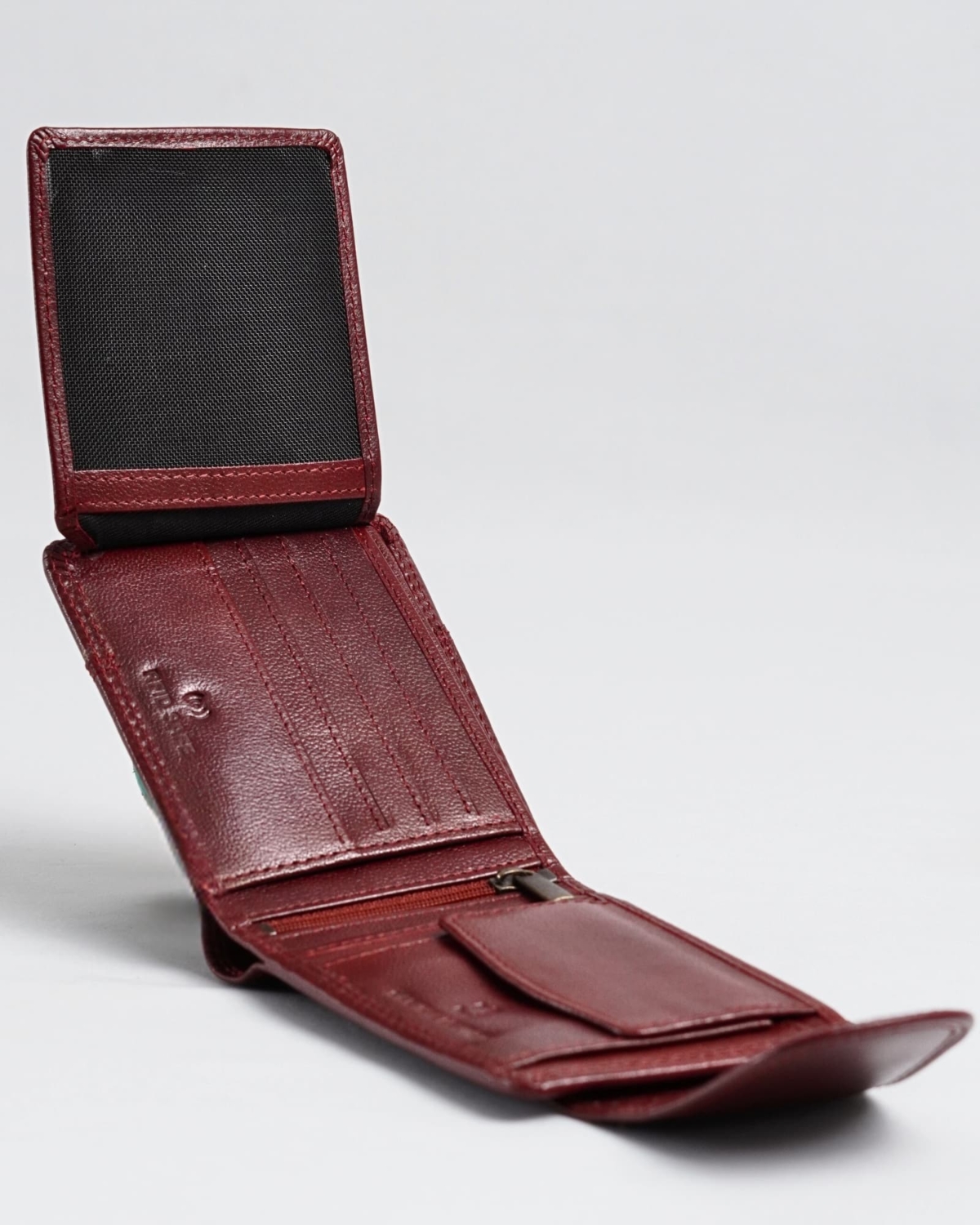 Derby - Men’s Original Leather Wallet (Brown & Cherry Blend) Derby - Men’s Original Leather Wallet (Brown & Cherry Blend)