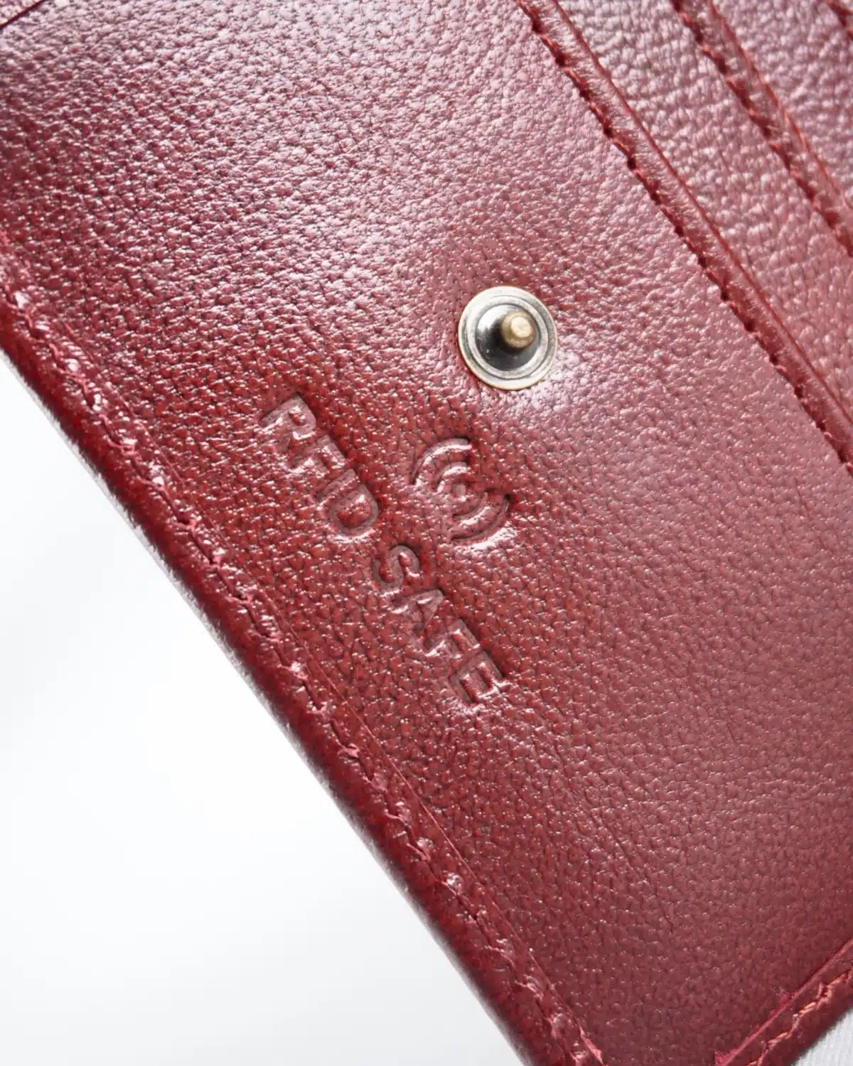 Dublin - Men’s Original Leather Trifold Wallet (Brown & Cherry Blend) Dublin - Men’s Original Leather Trifold Wallet (Brown & Cherry Blend)