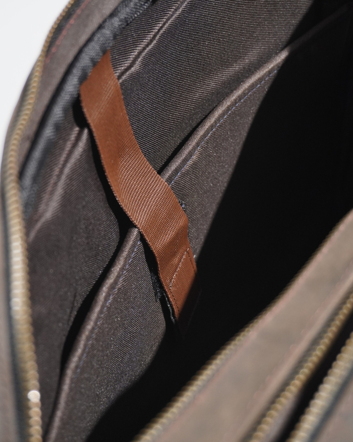 Crown Edition - Men's Executive 100% Original Leather Large Briefcase - dark-brown - Color: Dark-brown