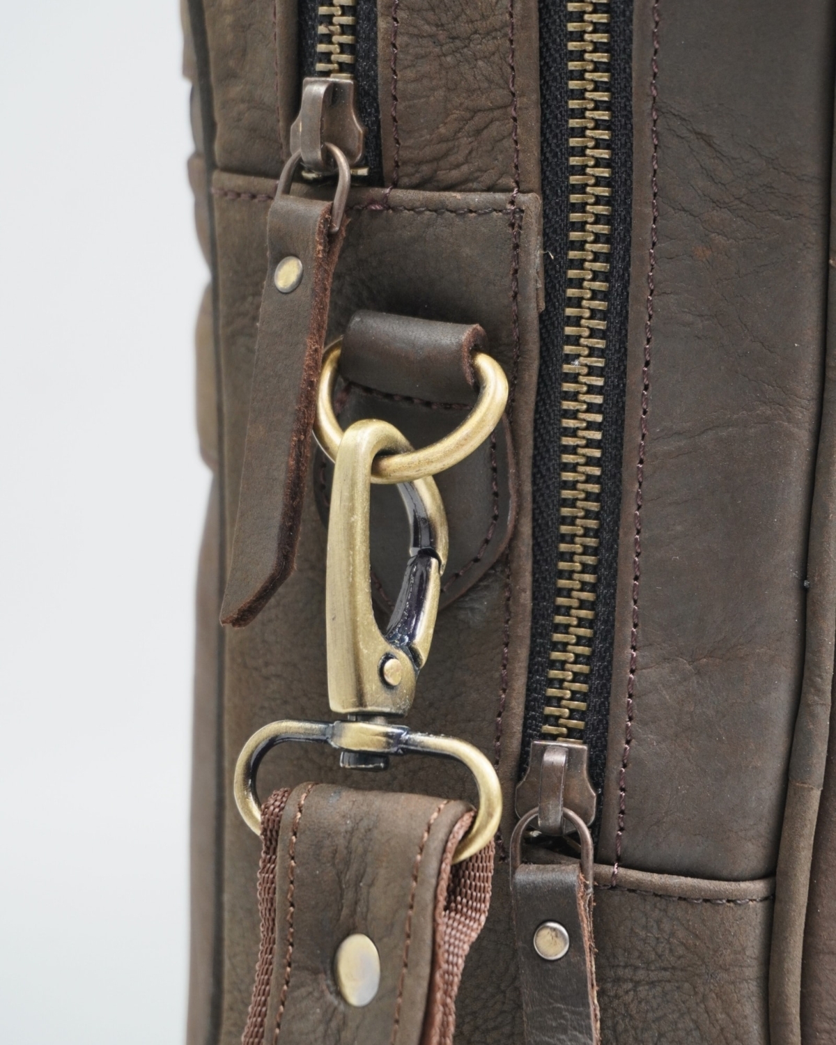 Crown Edition - Men's Executive 100% Original Leather Large Briefcase - dark-brown - Color: Dark-brown