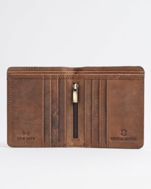 Aubrey - Men’s Original Leather Wallet - rugged-brown - Color: Rugged-brown