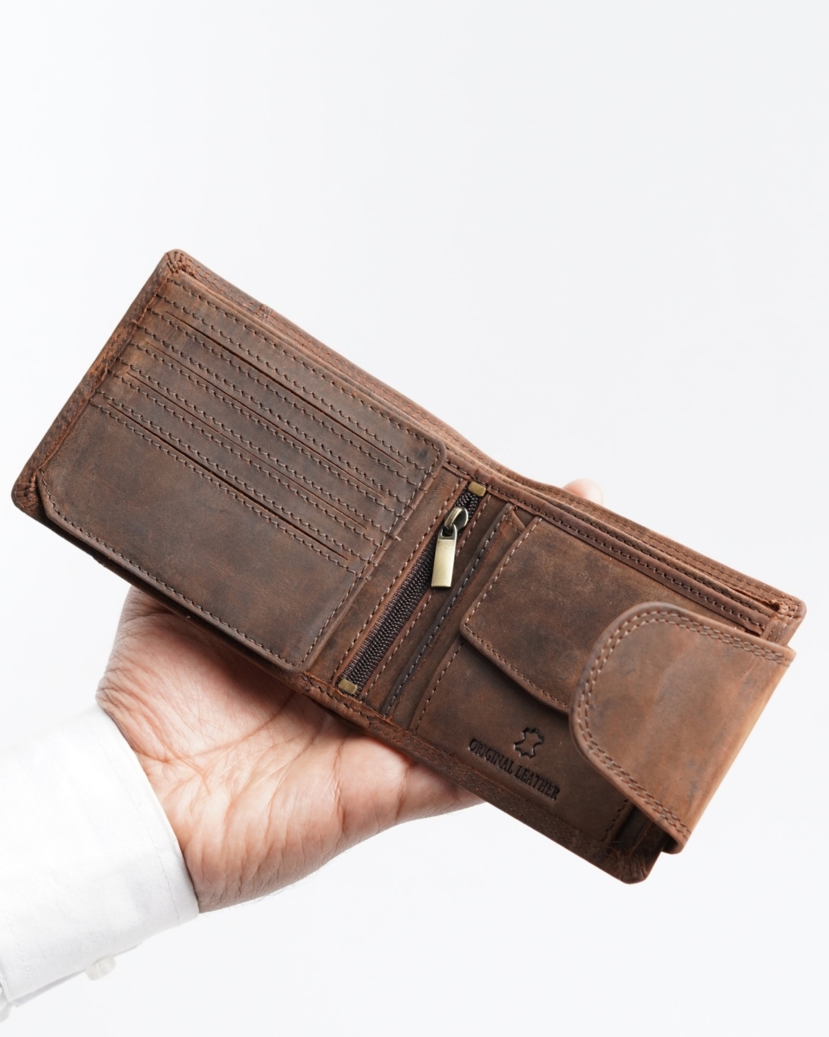 Derby - Men’s Original Leather Wallet (Rugged Series) Derby - Men’s Original Leather Wallet (Rugged Series)