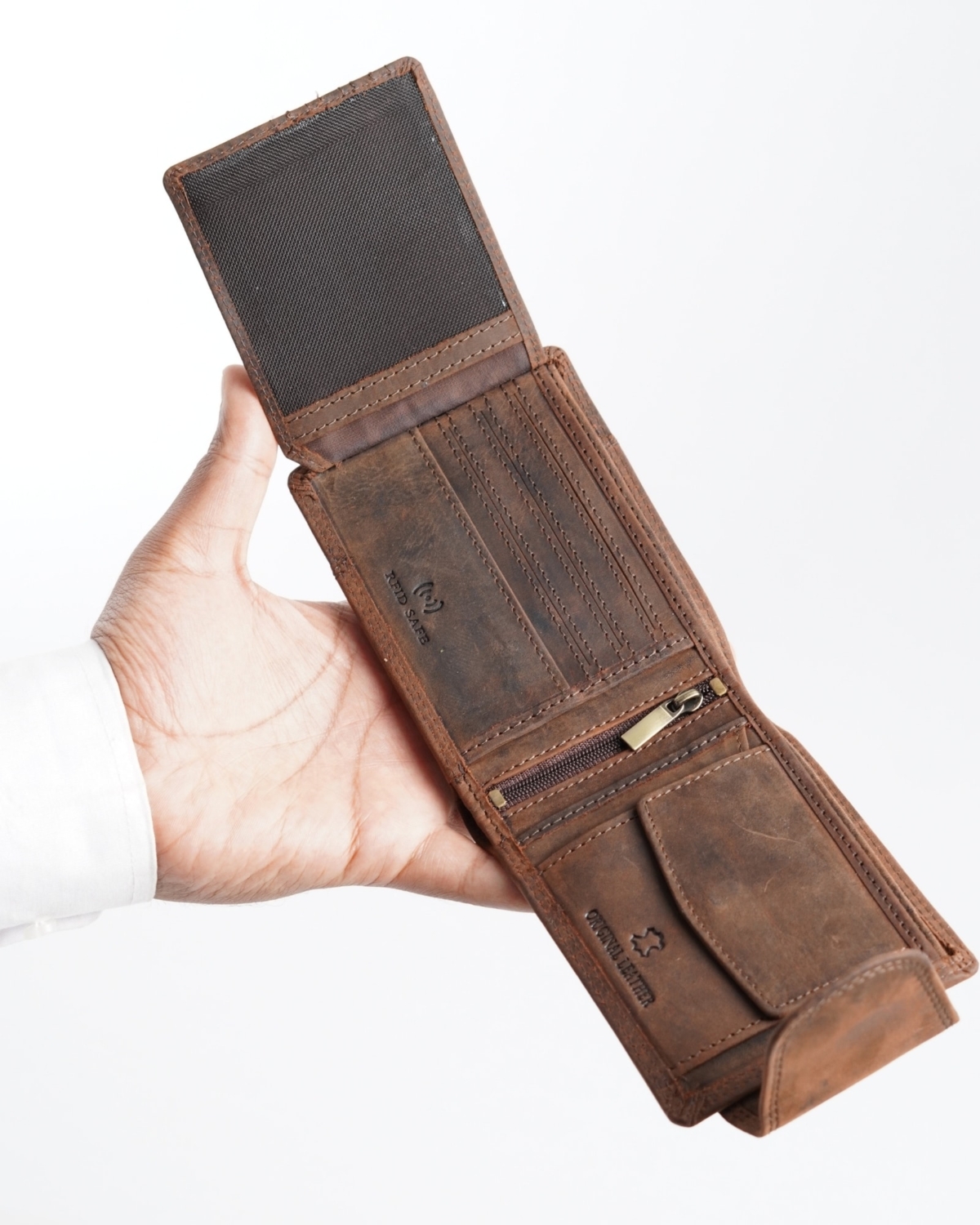 Derby - Men’s Original Leather Wallet (Rugged Series) Derby - Men’s Original Leather Wallet (Rugged Series)