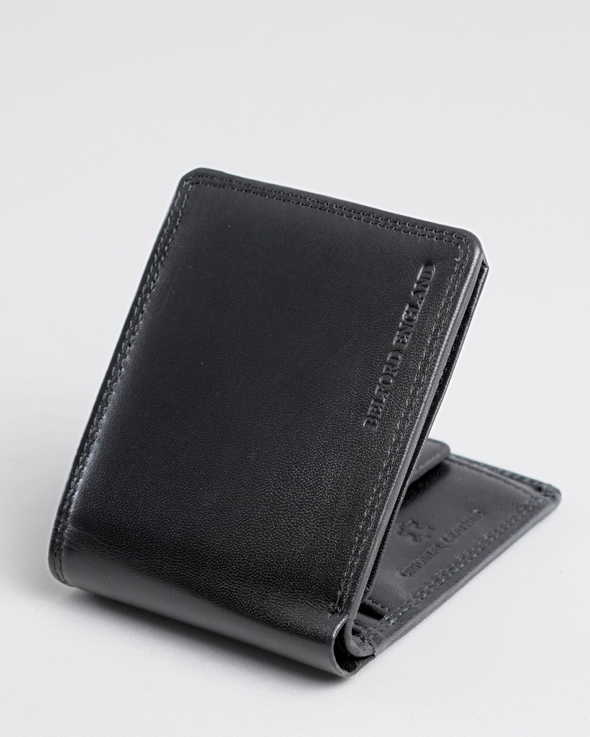 Cambridge - Men’s Original Leather Wallet (Jet Black) Cambridge - Men’s Original Leather Wallet (Jet Black)