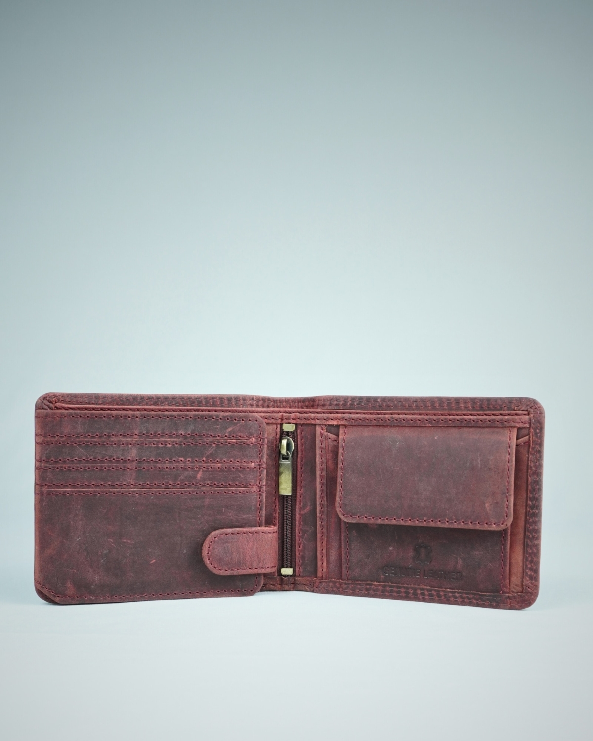 Cambridge Men’s Original Leather Wallet (Rugged Cherry) Cambridge Men’s Original Leather Wallet (Rugged Cherry)