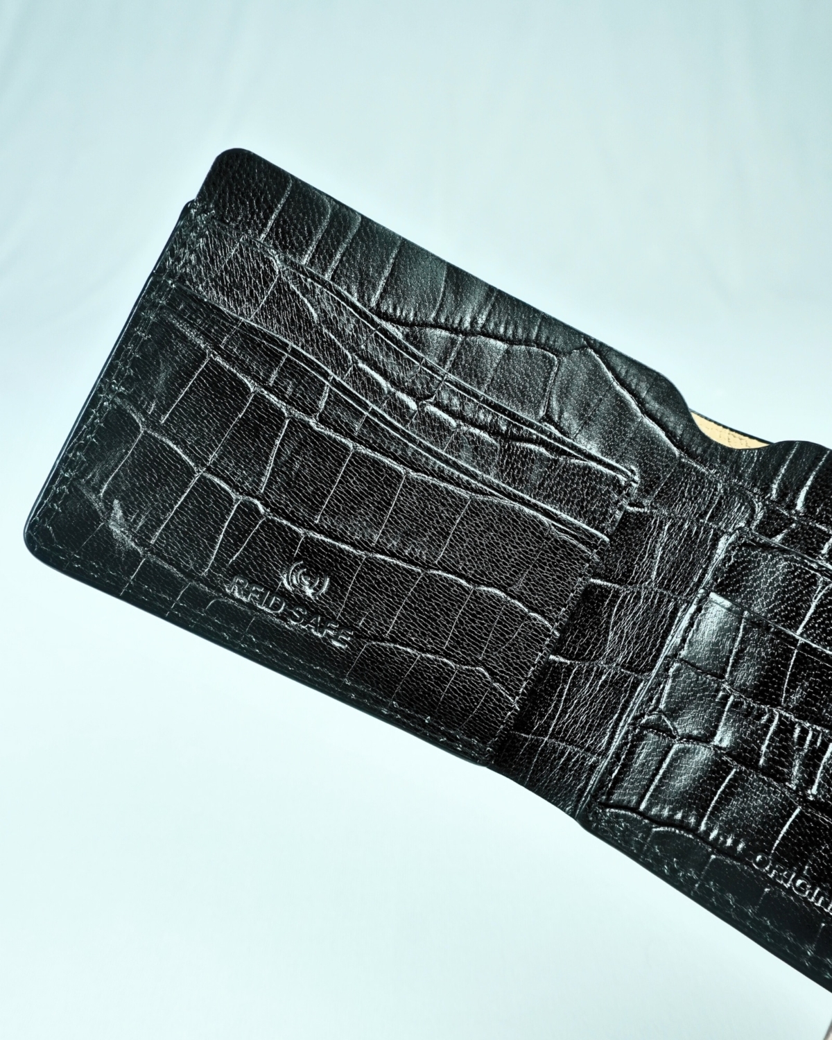 Berlin (Sleek Series) - Men’s Original Leather Wallet Berlin (Sleek Series) - Men’s Original Leather Wallet