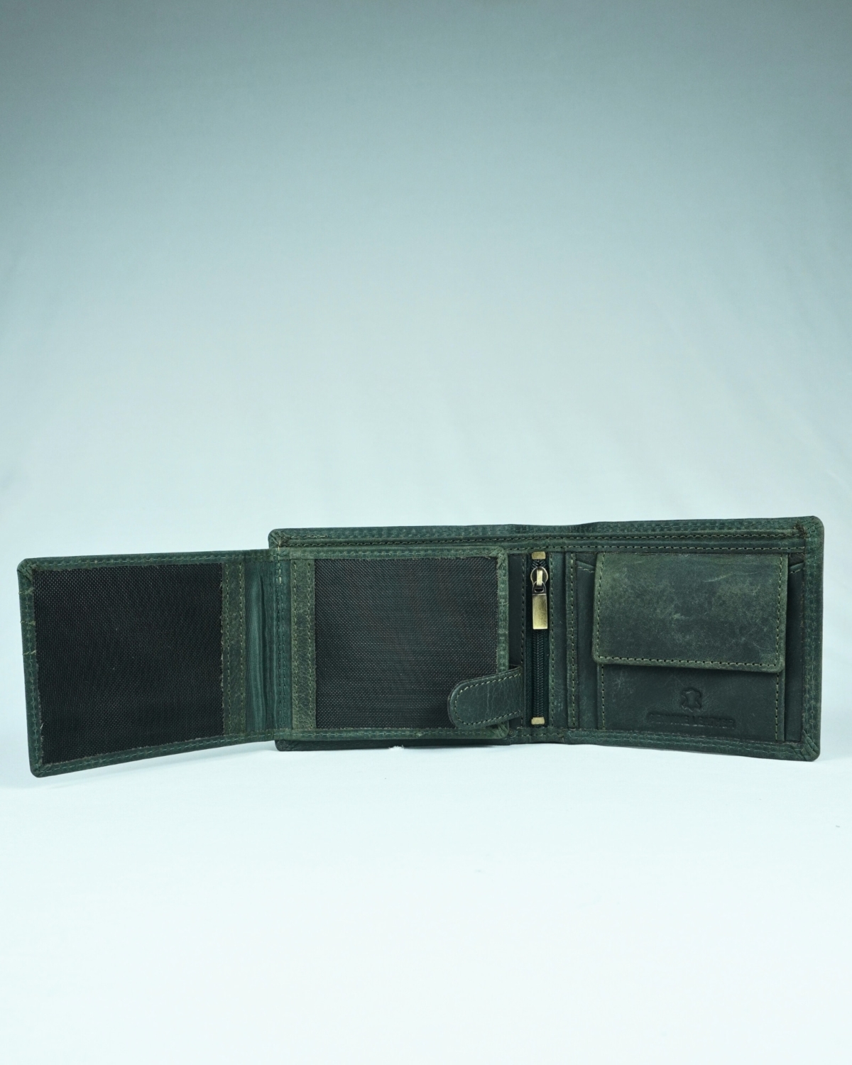Harvard Men’s Original Soft Leather Wallet (Rugged Pine) Harvard Men’s Original Soft Leather Wallet (Rugged Pine)