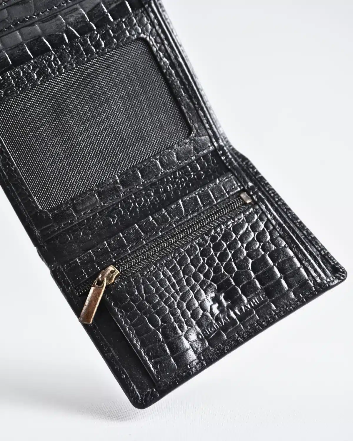 Dublin - Men’s Original Leather Trifold Wallet (Croco Black) Dublin - Men’s Original Leather Trifold Wallet (Croco Black)