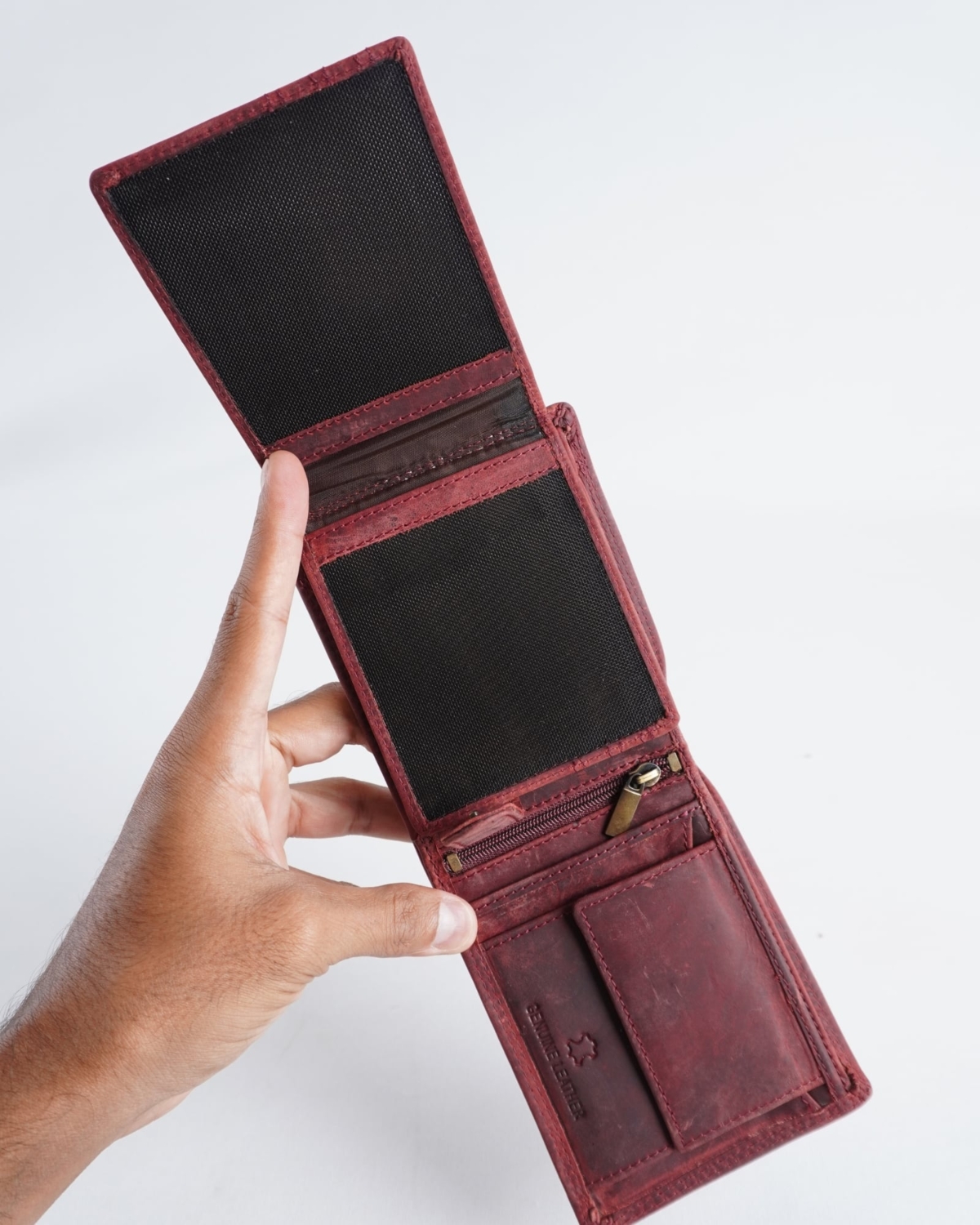 Harvard Men’s Original Soft Leather Wallet (Rugged Cherry) Harvard Men’s Original Soft Leather Wallet (Rugged Cherry)