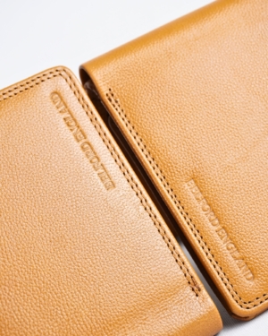 Cambridge - Men’s Original Leather Wallet (Executive Tan)