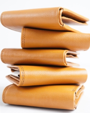 Personalized Leather Wallet - Premium Gift for Birthday & Anniversary