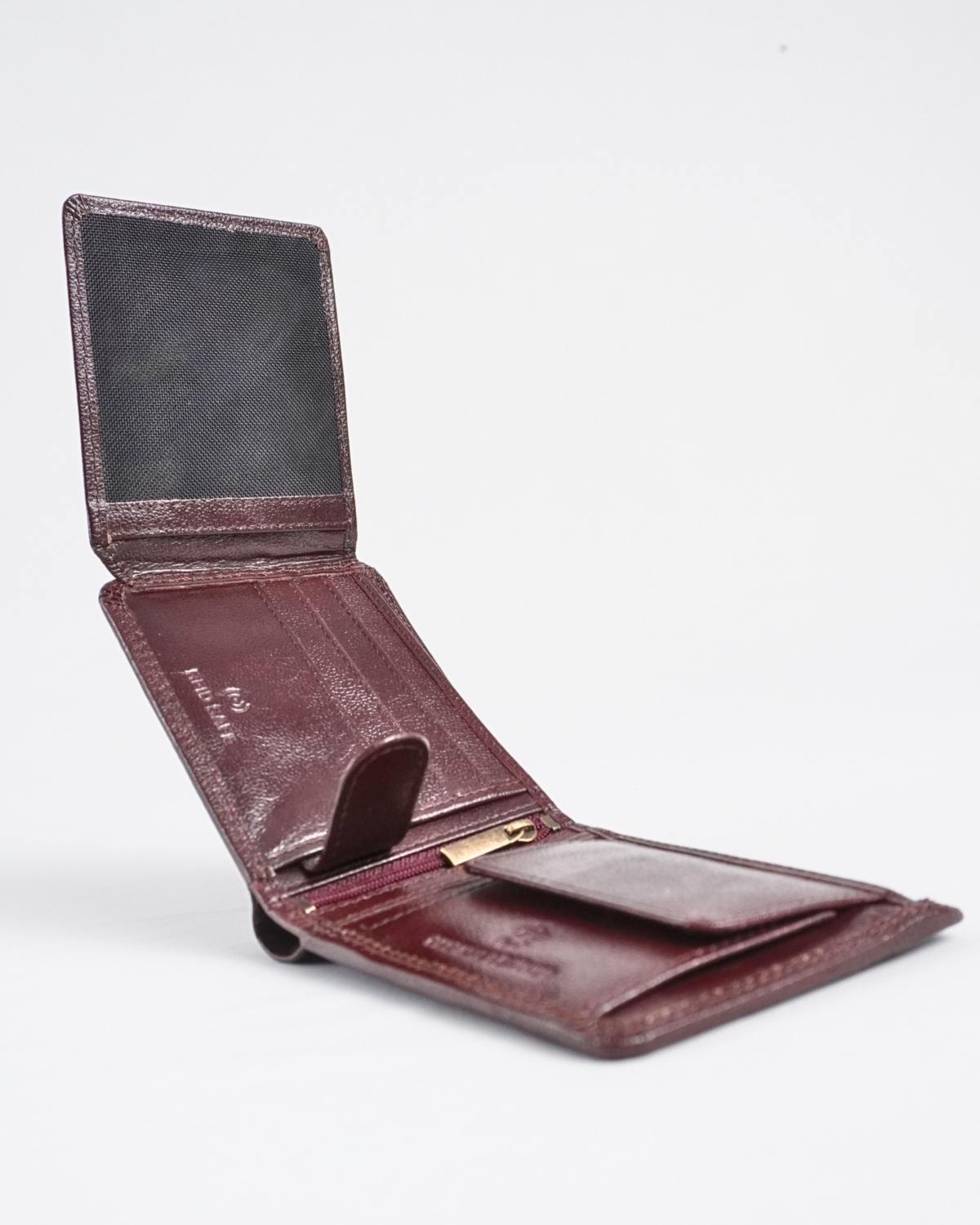 Cambridge Men’s Original Leather Wallet (Elite Cherry) Cambridge Men’s Original Leather Wallet (Elite Cherry)
