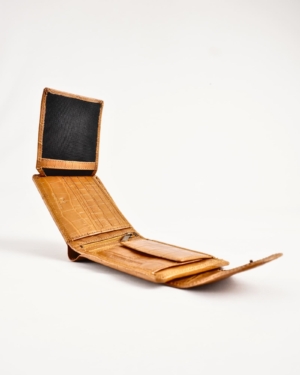 Derby - Men’s Original Leather Wallet (Almond Croco Brown )