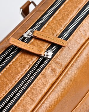 Executive Men's Original Leather Briefcase (Rich Tan)
