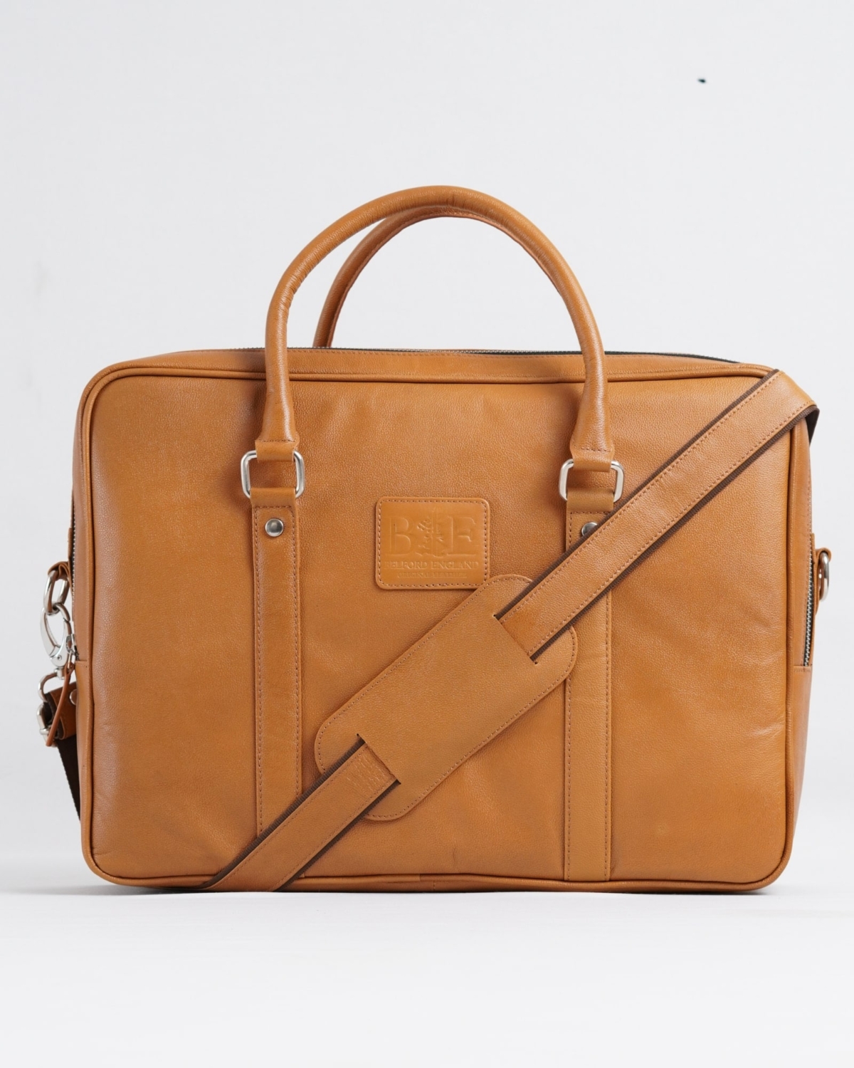 Executive Men's Original Leather Briefcase (Rich Tan) Executive Men's Original Leather Briefcase (Rich Tan)