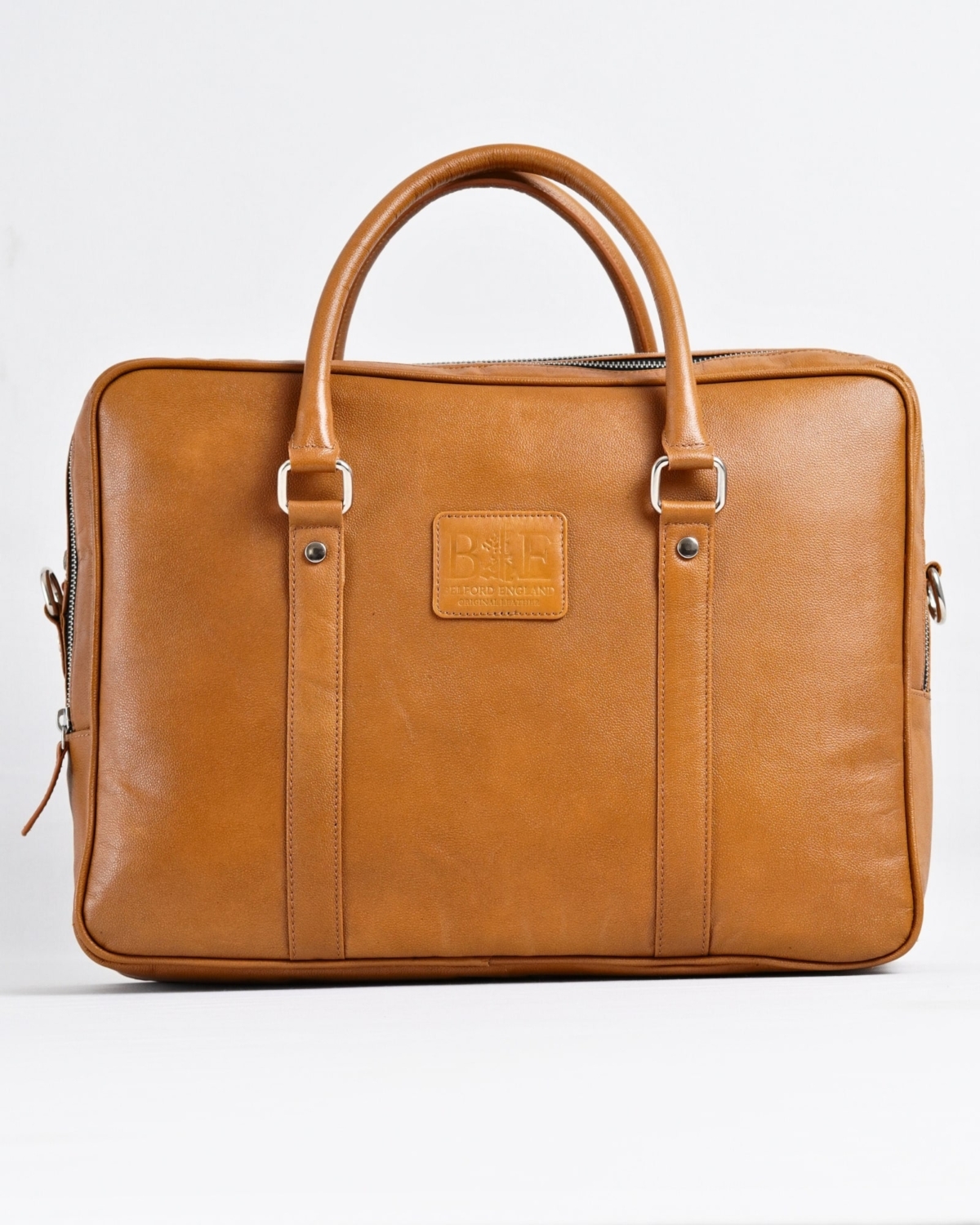 Executive Men's Original Leather Briefcase (Rich Tan) Executive Men's Original Leather Briefcase (Rich Tan)