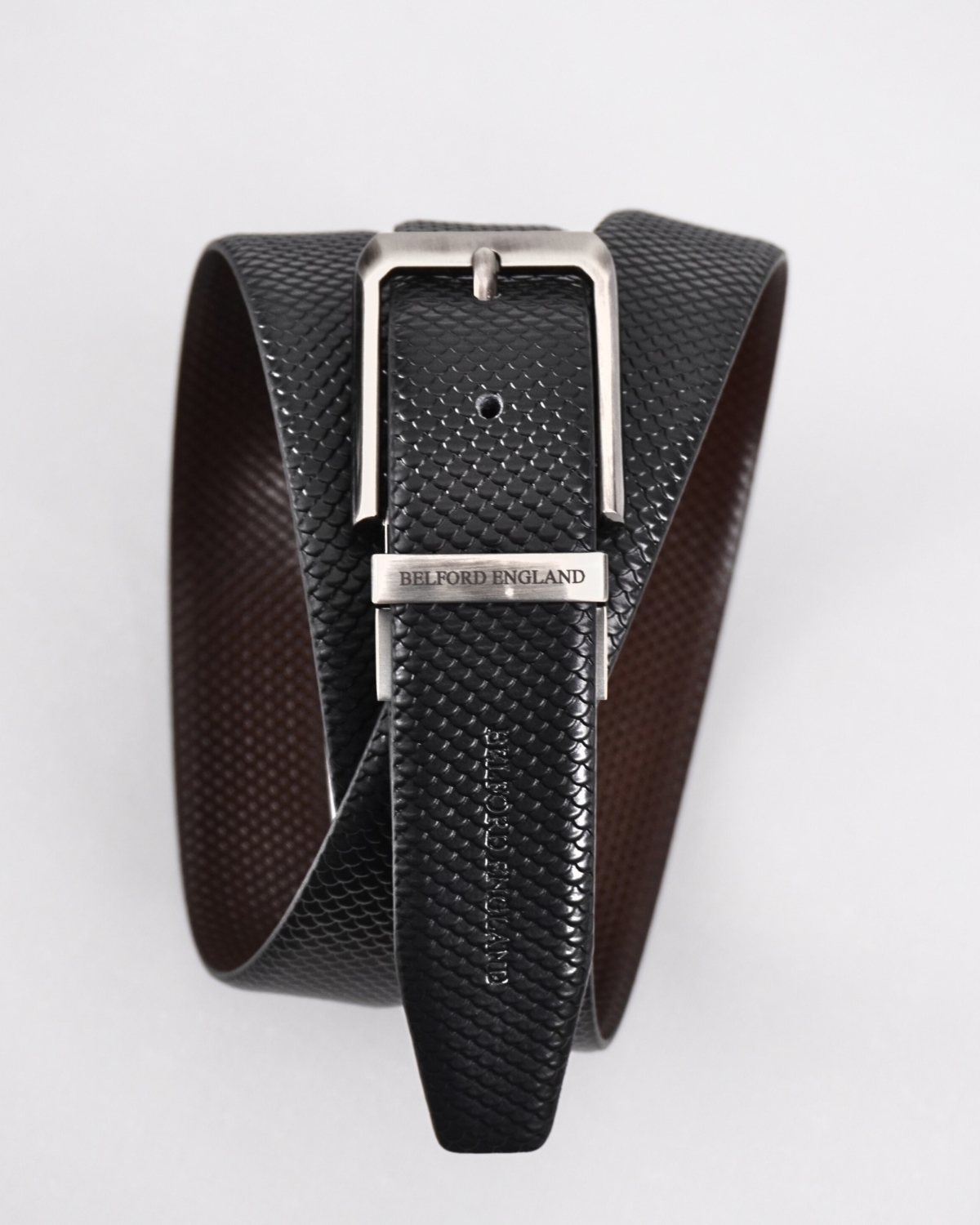 Salmon Men's Original Leather Belt Reversible (Black & Brown) Maverick - Men's Original Casual Leather Belt (Black)