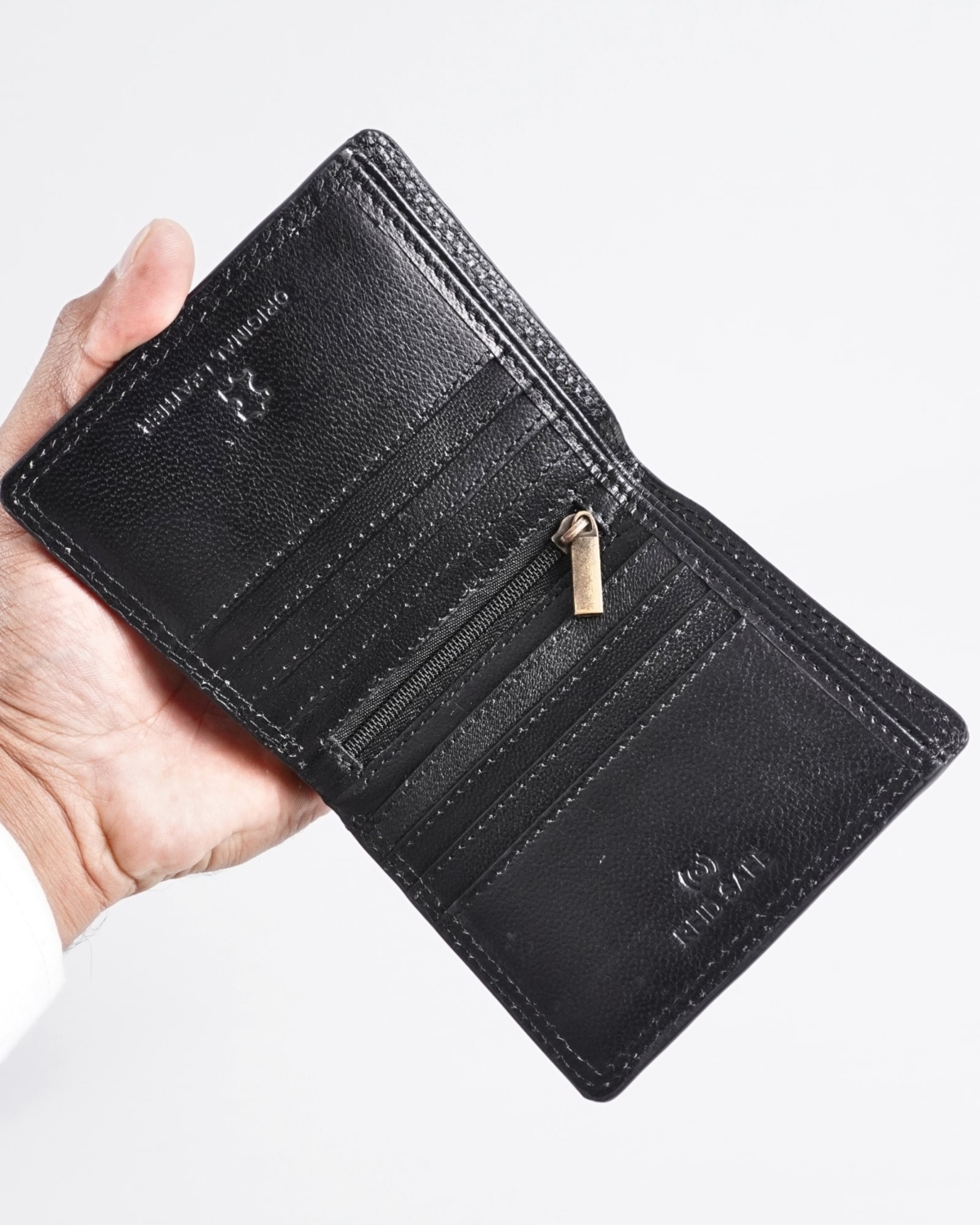 Aubrey - Men’s Original Leather Wallet (Jet black) Aubrey - Men’s Original Leather Wallet (Jet black)