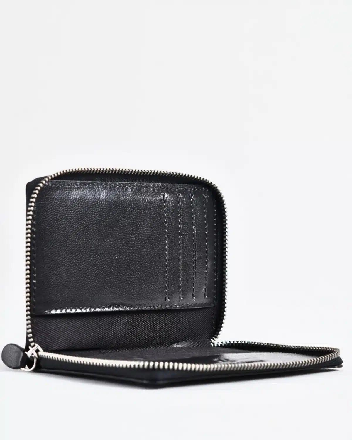 Oliver - Original Leather Sleek Passport Holder (Black) Oliver - Original Leather Sleek Passport Holder (Black)