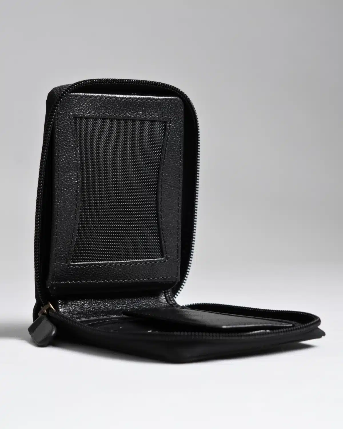 Tokyo Men’s Original Leather Zipper Wallet - (Jet Black) Tokyo Men’s Original Leather Zipper Wallet - (Jet Black)