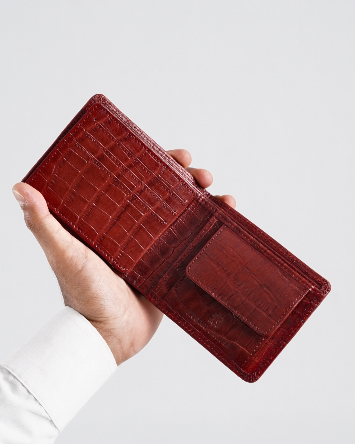 Hudson Men’s Original Leather Wallet (Croco Brown & Cherry Blend) Hudson Men’s Original Leather Wallet (Croco Brown & Cherry Blend)