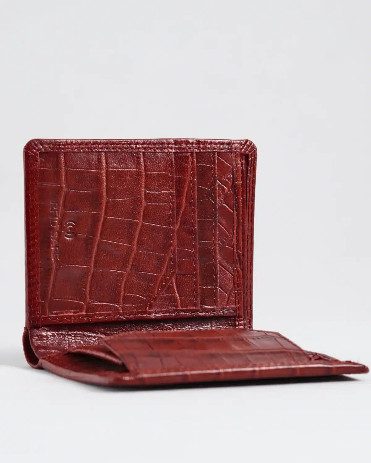 Hyde Men’s Original Leather Wallet (Croco Brown & Cherry Blend) Hyde Men’s Original Leather Wallet (Croco Brown & Cherry Blend)