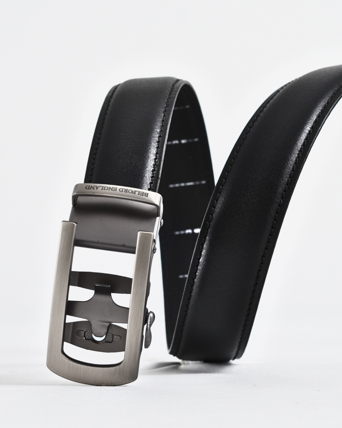 Oxford Men's Original Leather Belt (Black) - 28-44 - Fits Waist Size: 28-44