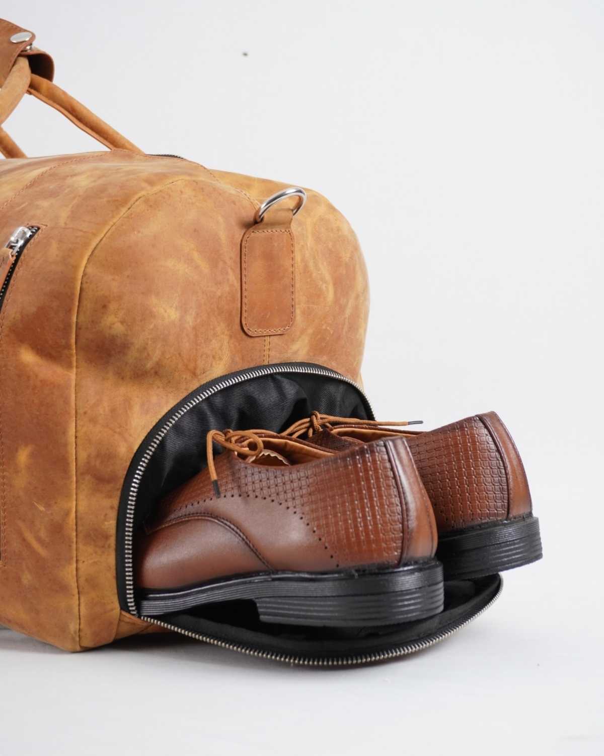 The Heritage - Original Leather Travel Bag (Rugged Tan) The Heritage - Original Leather Travel Bag (Rugged Tan)