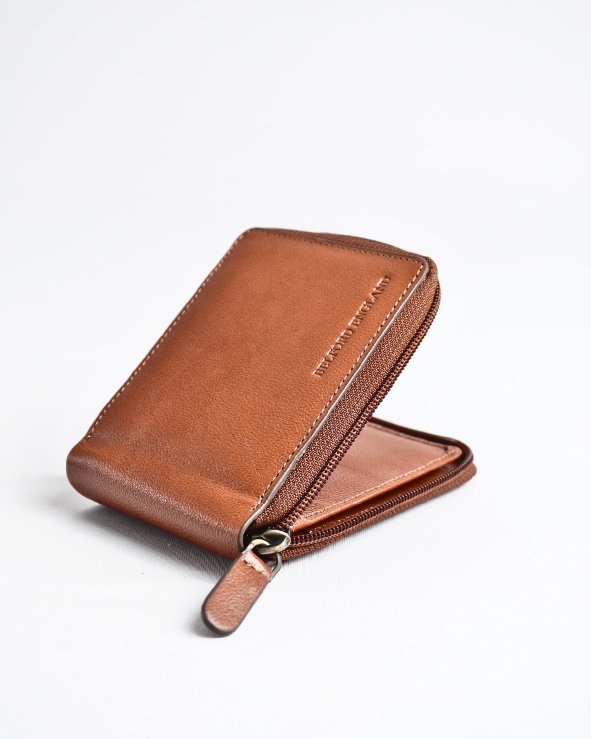 Tokyo Men’s Original Leather Zipper Wallet ( Cognac ) Tokyo Men’s Original Leather Zipper Wallet ( Cognac )