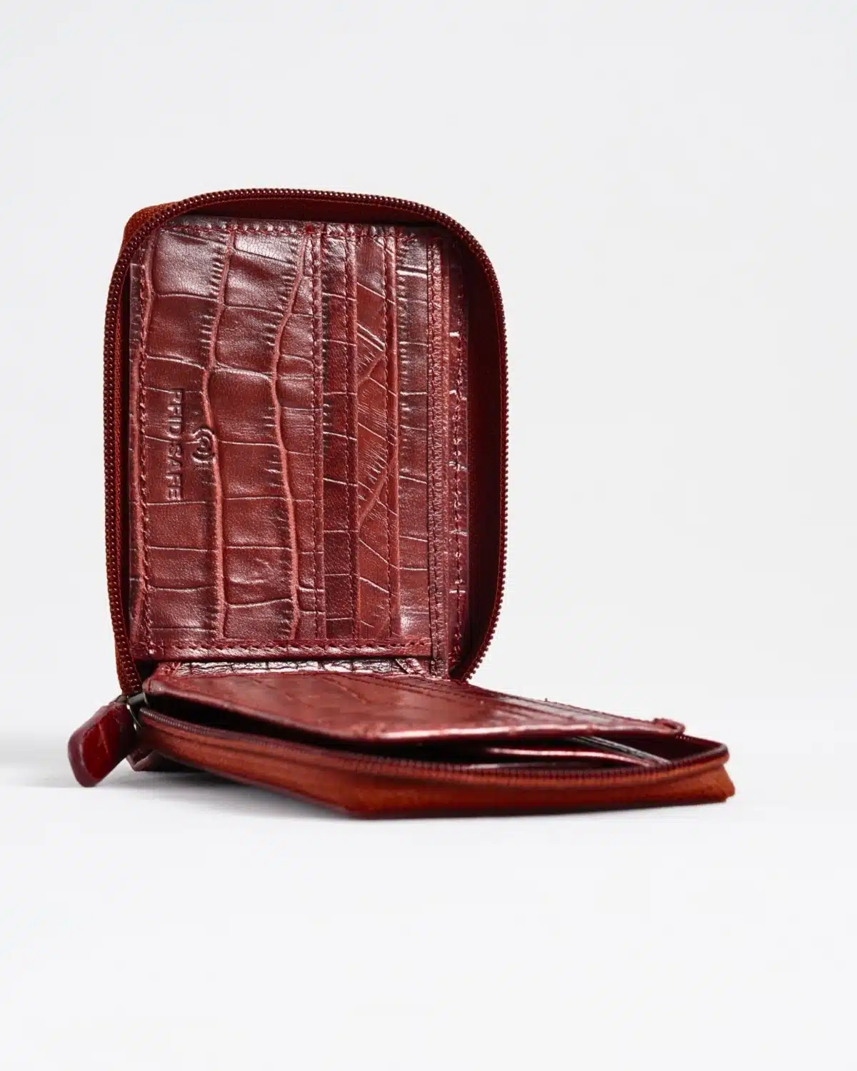 Tokyo Men’s Original Leather Zipper Wallet (Croco Brown & Cherry Blend) Tokyo Men’s Original Leather Zipper Wallet (Croco Brown & Cherry Blend)