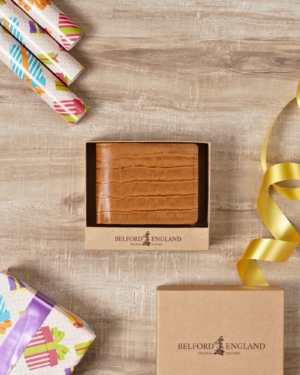 Gift For Men: Men's Personalized Leather Wallet | Luxury Gift for Him (Birthday, Anniversary & Marriage)