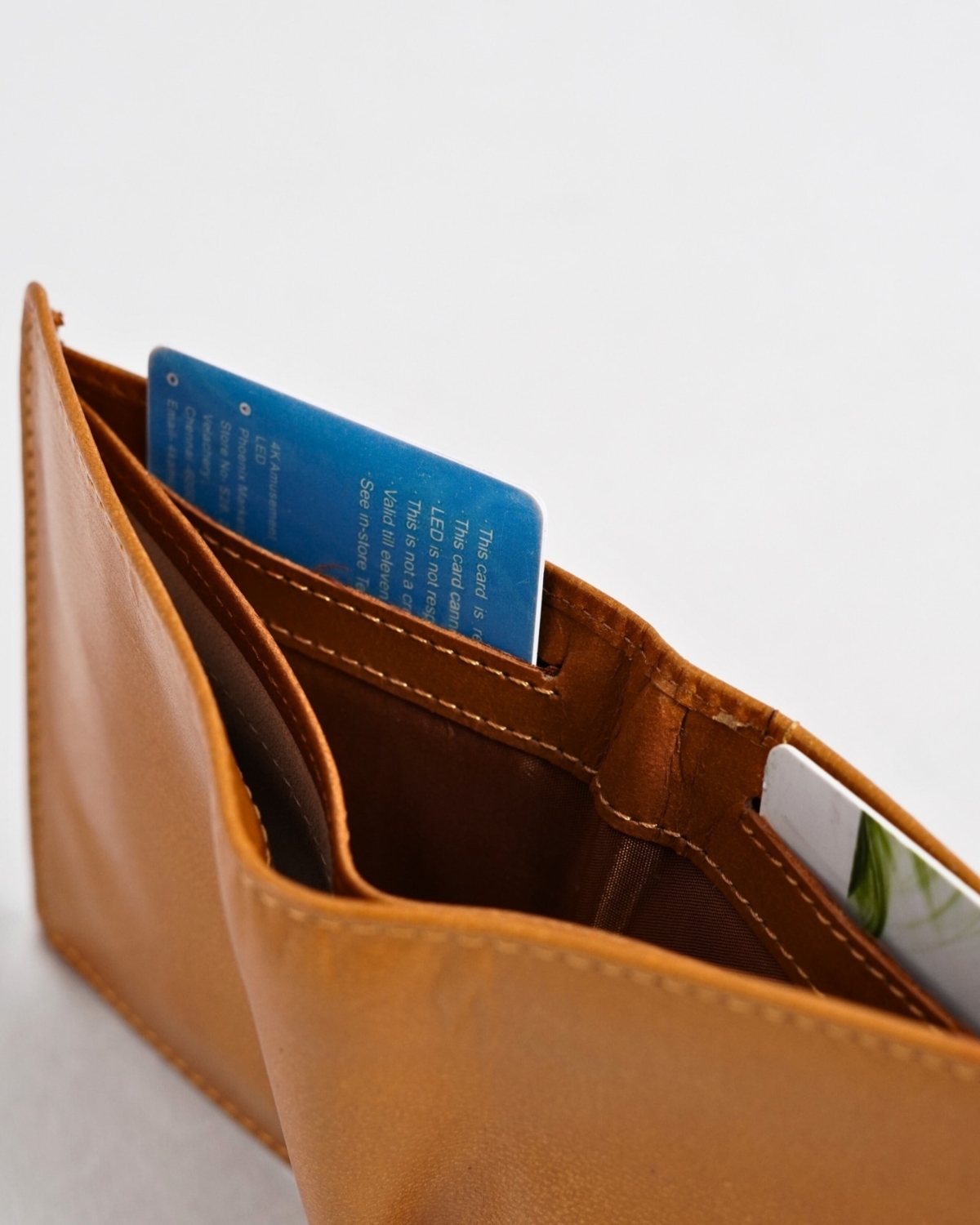 Florida - Men’s Original Leather Minimalist Wallet (Luxury Tan) Florida - Men’s Original Leather Minimalist Wallet (Luxury Tan)